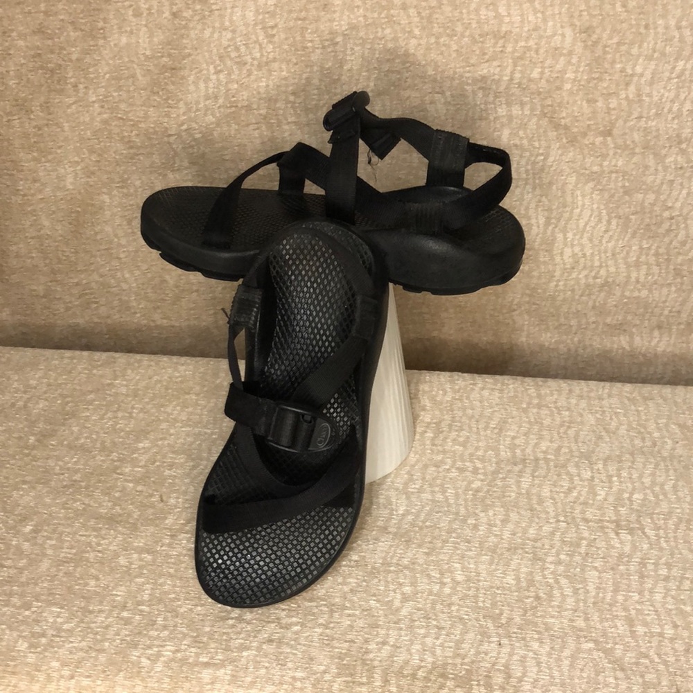 Black Chaco Sandals Size 7